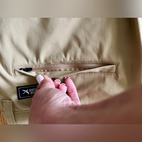 Eddie Bauer Rainier Tech pant - 36x30 - khaki. EUC - Picture 9 of 10